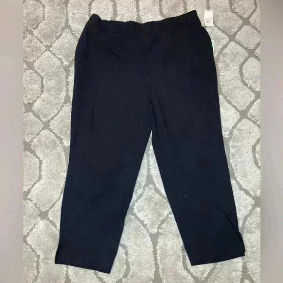 CeCe Essentials Black Crop pants size 2X NEW - Picture 2 of 10